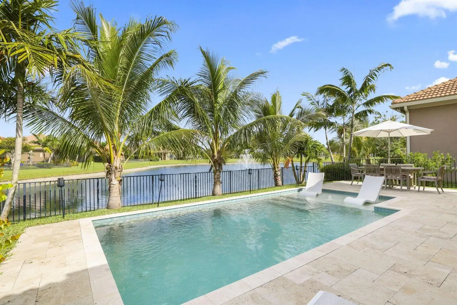 3 bedroom 2 bath Residential for sale at 9031 Leon Circle W, Parkland FL 33076