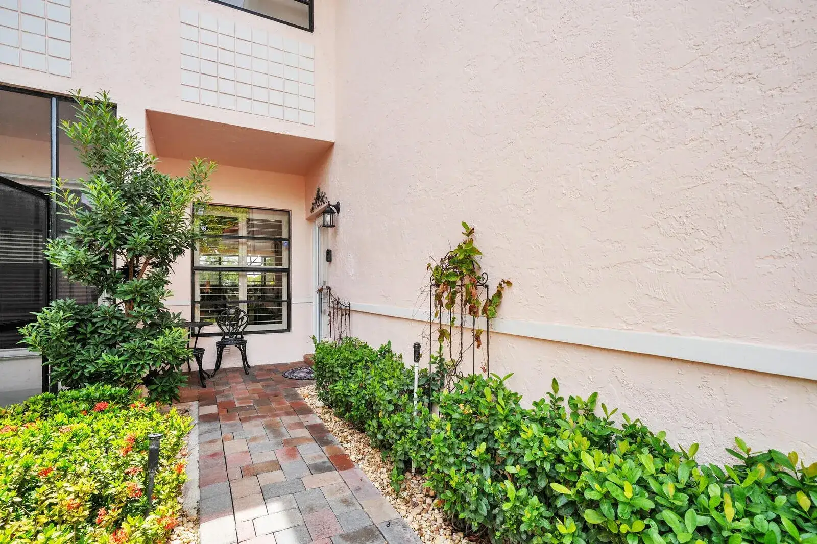 3 bedroom 2 bath Residential for sale at 8634 Vía Reale # 1, Boca Raton FL 33496