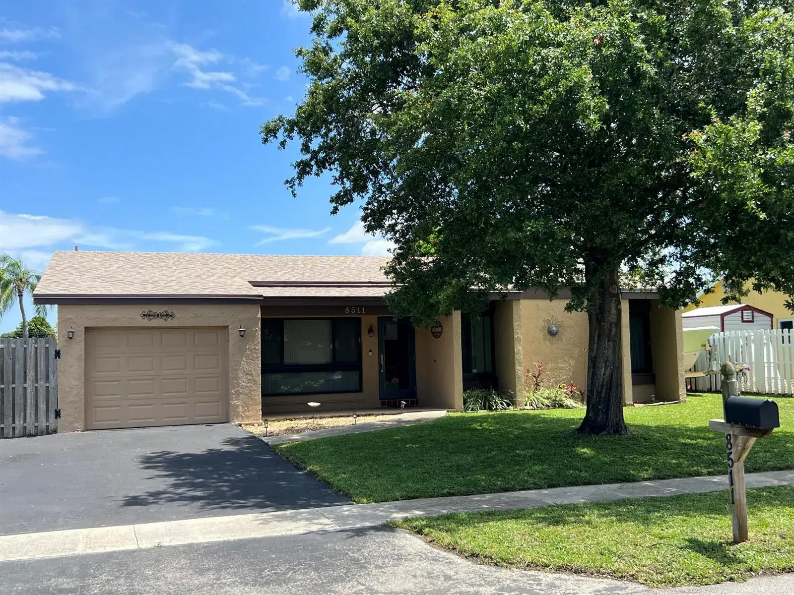 3 bedroom 2 bath Residential for sale at 8511 NW 8th Street, Pembroke Pines FL 33024