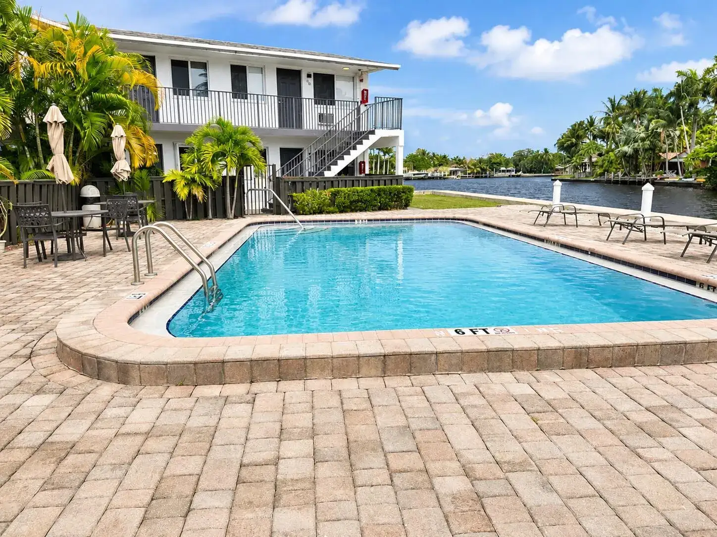 1 bedroom 1 bath Residential Lease for rent at 1814 E Oakland Park # 41, Oakland Park FL 33306