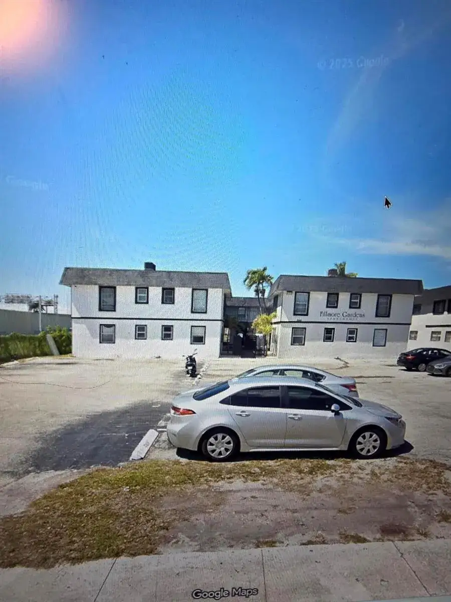 1 bedroom 1 bath Residential Lease for rent at 2851 Fillmore Street # 507, Hollywood FL 33020