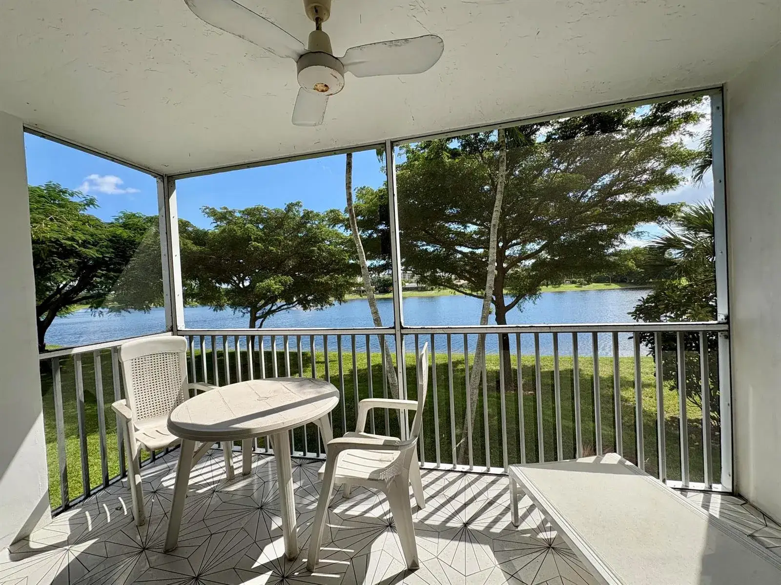 2 bedroom 2 bath Residential Lease for rent at 3150 N Course Lane # 202, Pompano Beach FL 33069