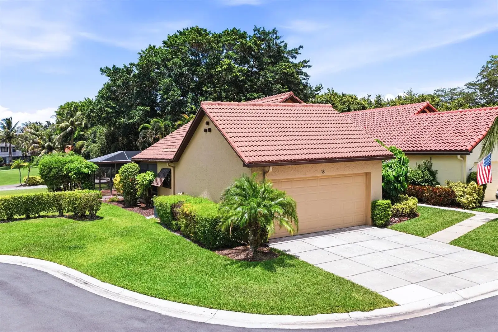 3 bedroom 2 bath Residential for sale at 18 Ironwood Way N, Palm Beach Gardens FL 33418
