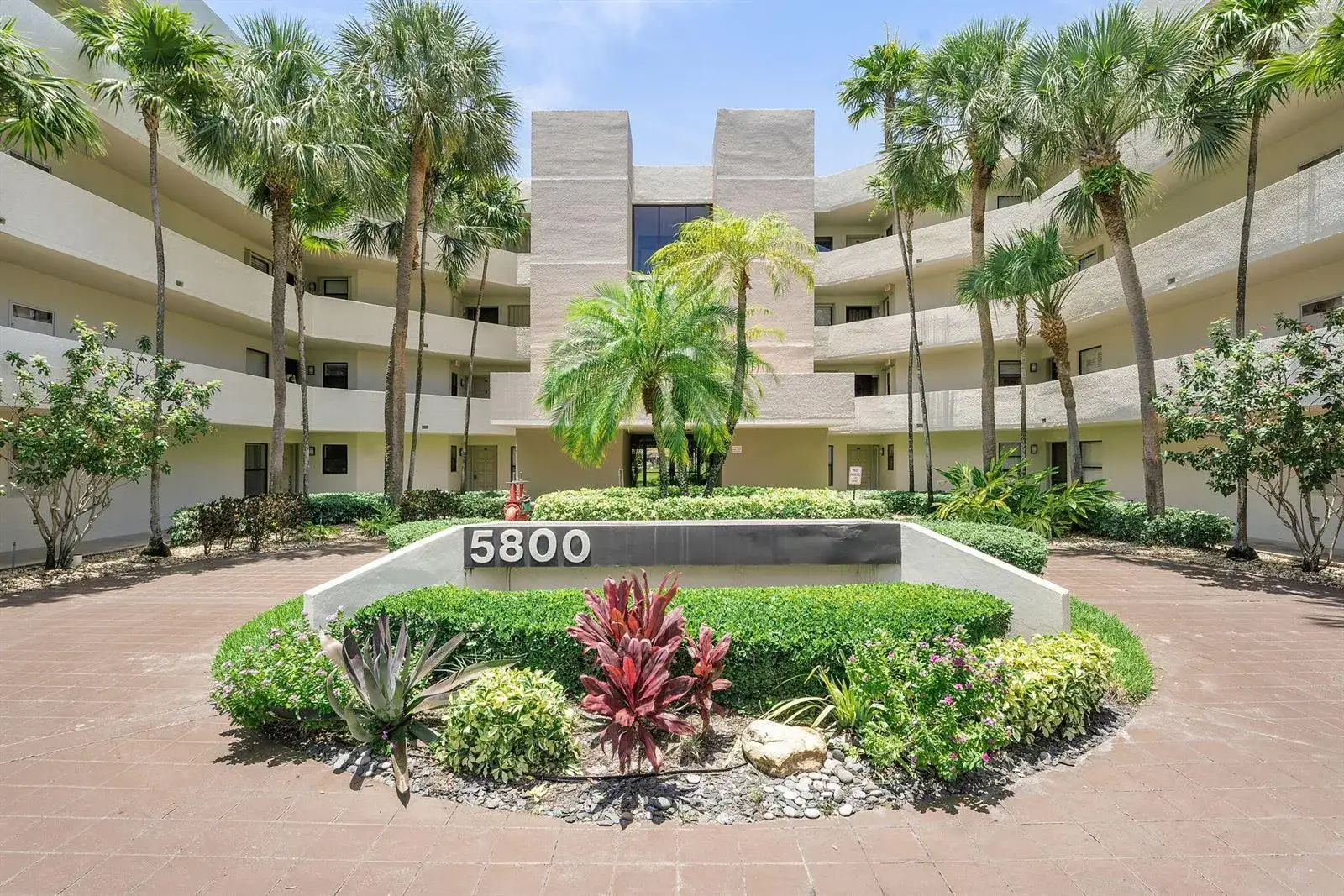 2 bedroom 2 bath Residential Lease for rent at 5800 Camino Del Sol # 102, Boca Raton FL 33433