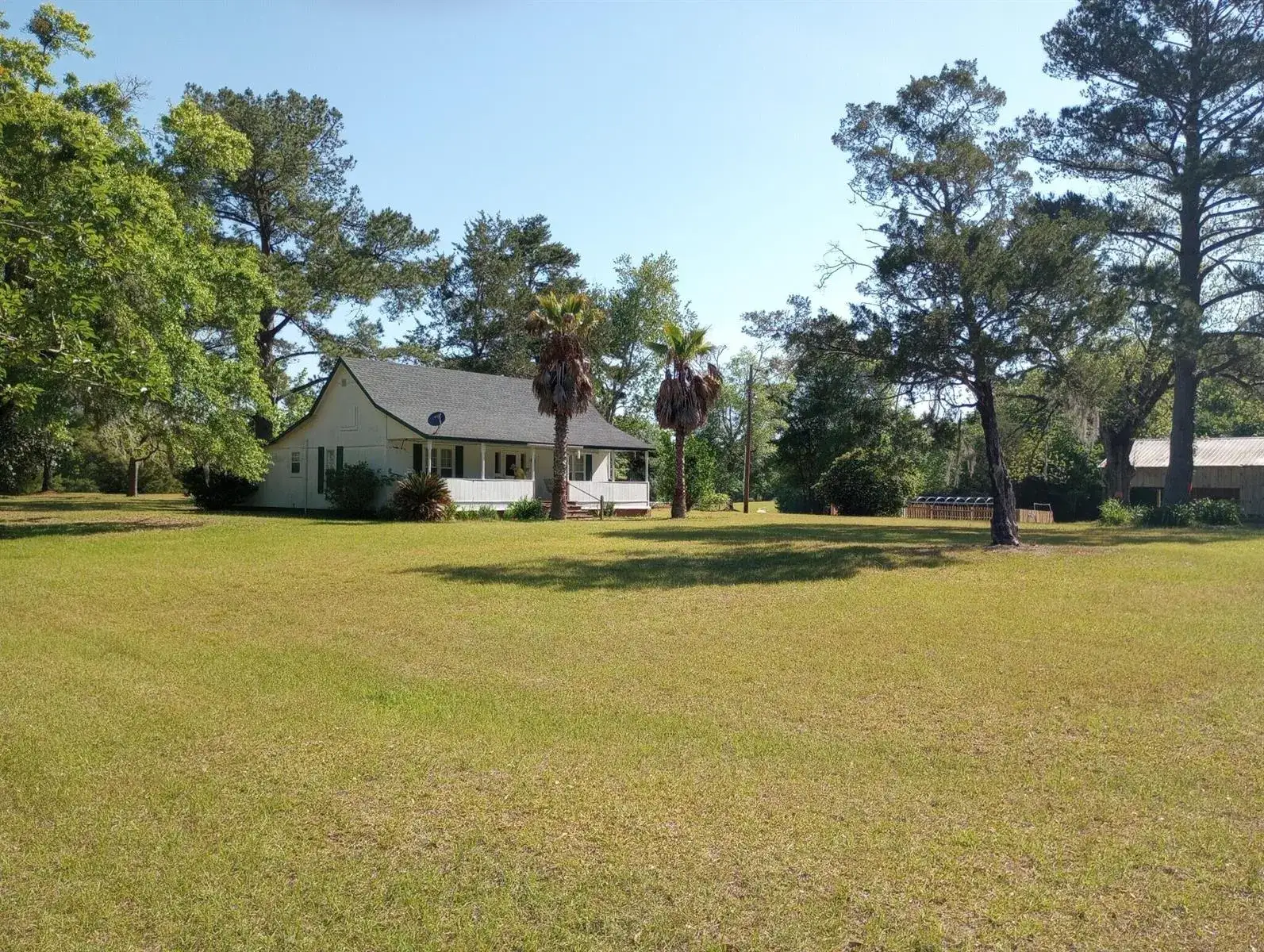 3 bedroom 1 bath Residential for sale at 1900 Olive Lane, FL 32425
