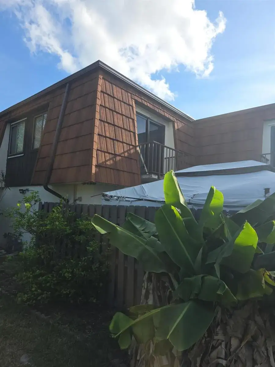 2 bedroom 2 bath Residential for sale at 2164 White Pine Circle # B, FL 33415