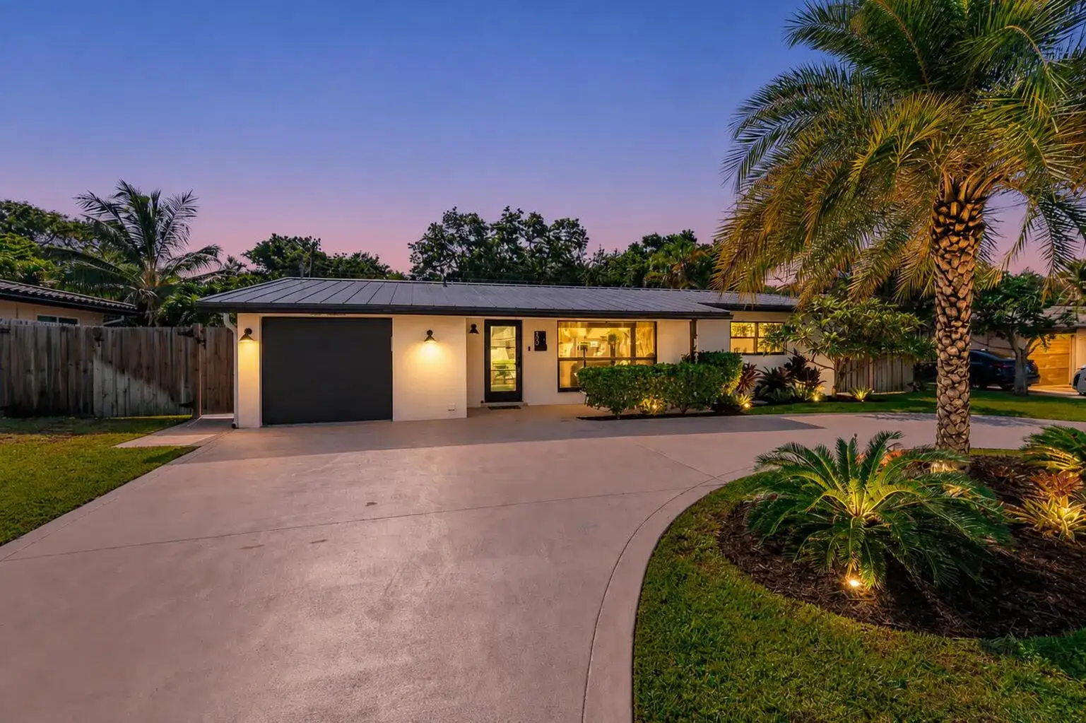 2 bedroom 1 bath Residential for sale at 300 SE 8th Avenue, Deerfield Beach FL 33441
