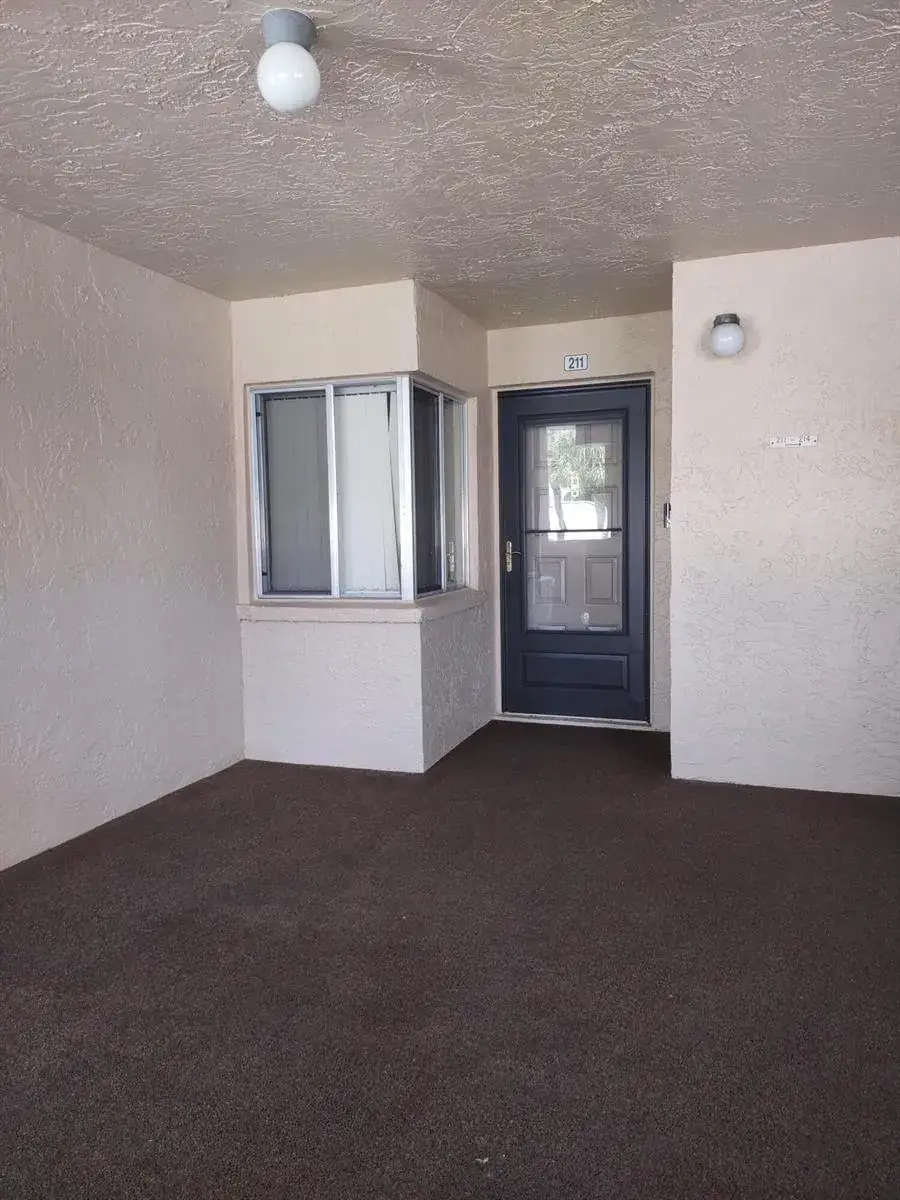3 bedroom 2 bath Residential for sale at 3212 Strawflower Way # 211, Lake Worth FL 33467