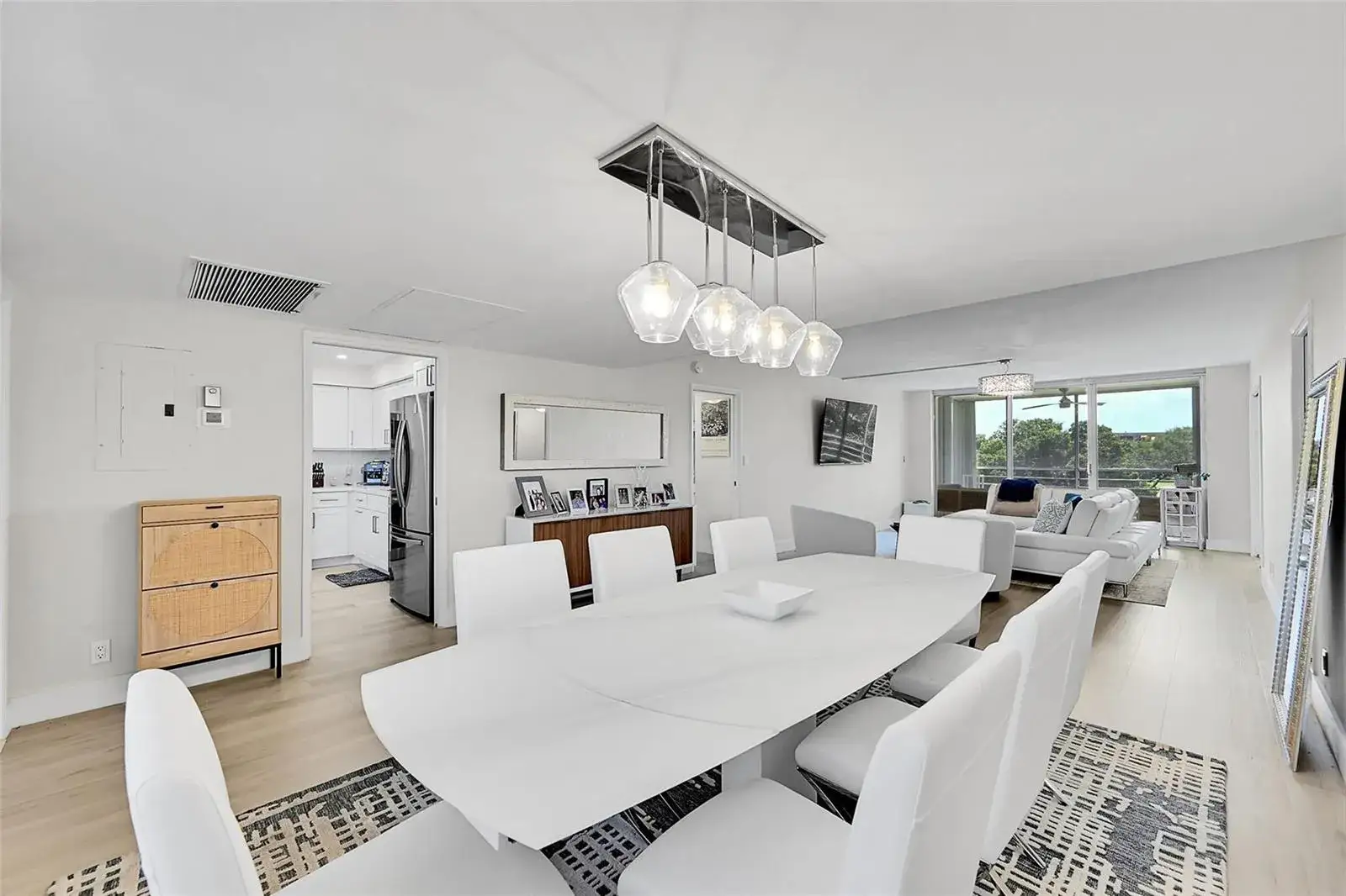 3 bedroom 2 bath Residential for sale at 555 Oaks Lane # 311, Pompano Beach FL 33069