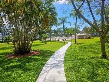 1 bedroom 1 bath Residential for sale at 4650 Washington Street # 504, Hollywood FL 33021