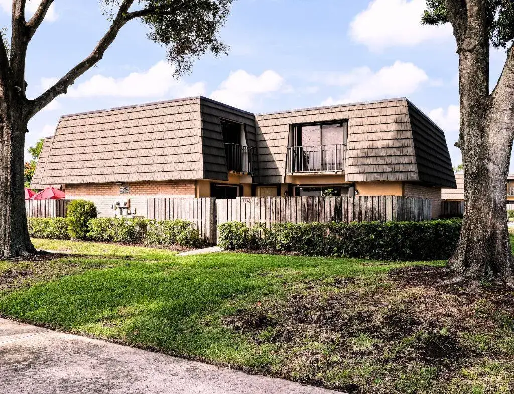 2 bedroom 2 bath Residential Lease for rent at 2229 22nd Way, West Palm Beach FL 33407