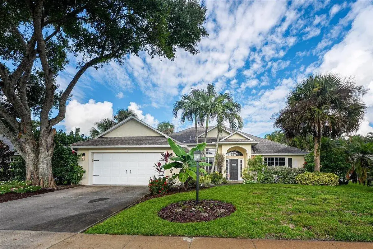 3 bedroom 2 bath Residential for sale at 109 39th Drive, Vero Beach FL 32968