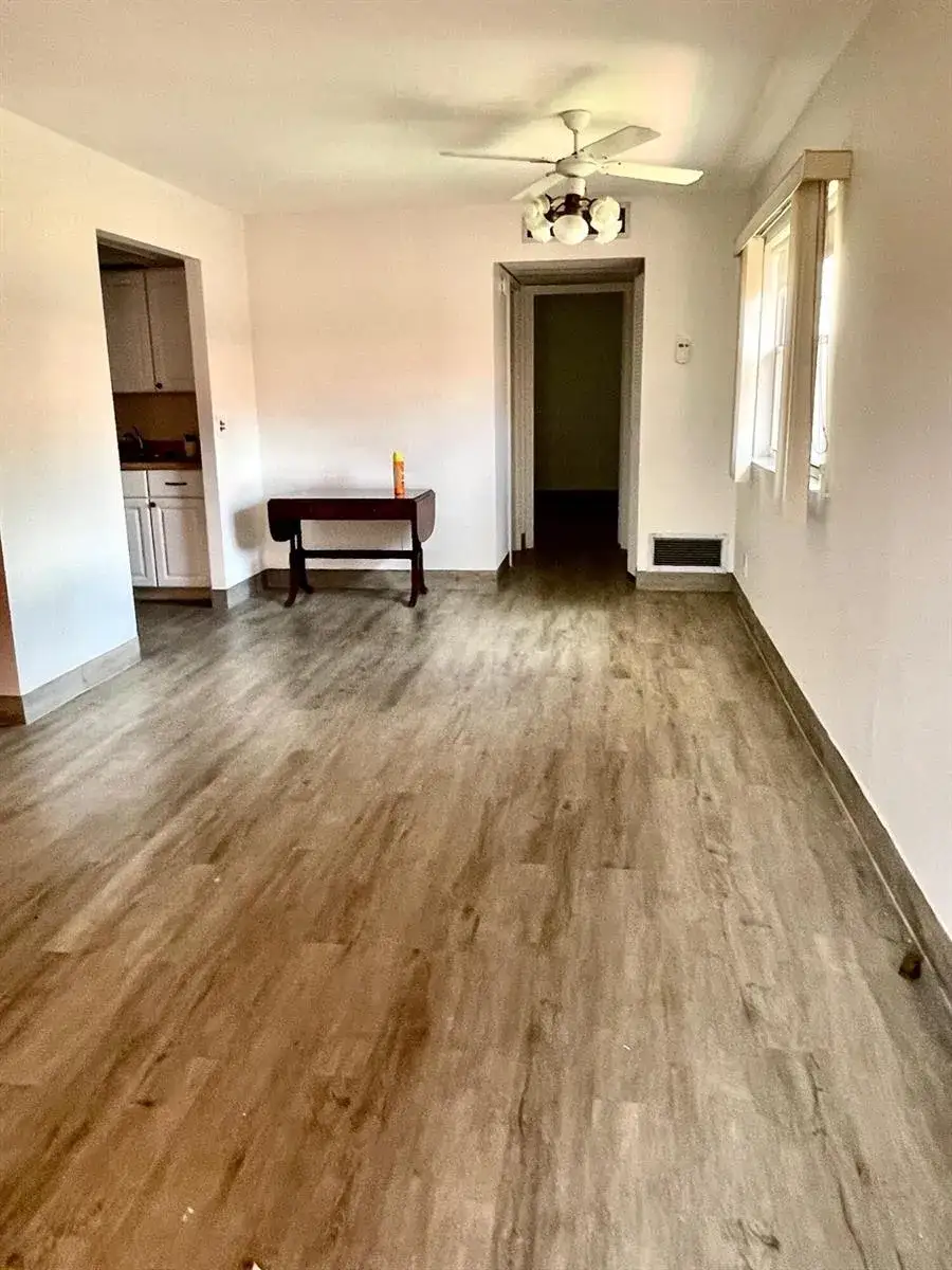 1 bedroom 1 bath Residential Lease for rent at 654 Saxony N, Delray Beach FL 33446