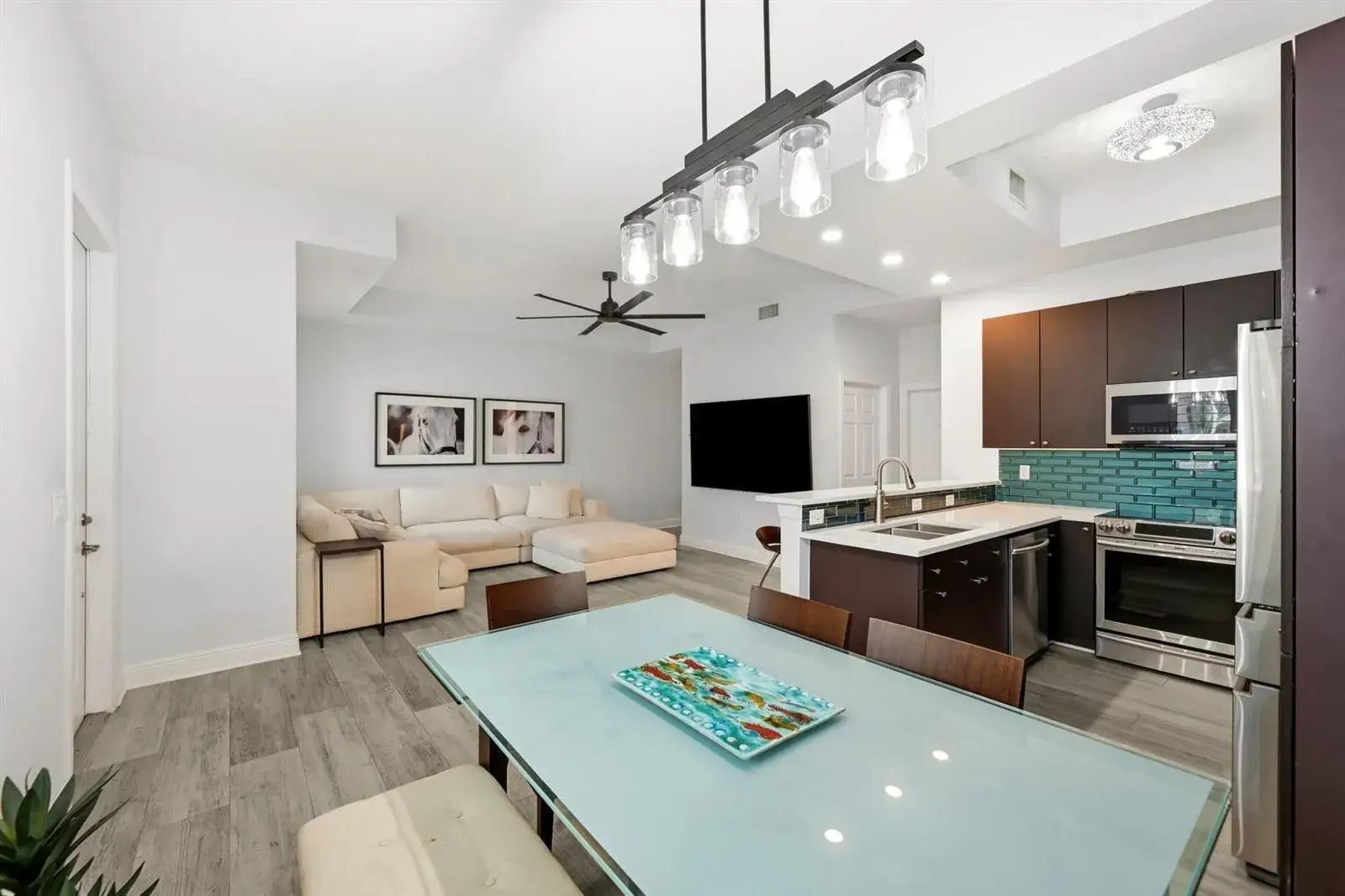 3 bedroom 2 bath Residential for sale at 518 N Federal Highway # 14, Lake Worth FL 33460