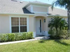 3 bedroom 2 bath Residential Lease for rent at 434 N Tangerine Square SW, Vero Beach FL 32968