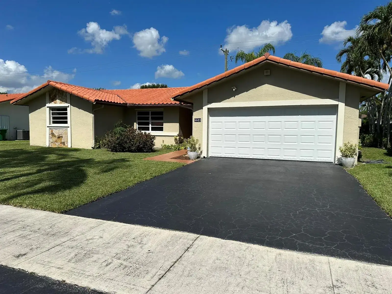 3 bedroom 2 bath Residential for sale at 5511 SW 114th Avenue, Cooper City FL 33330