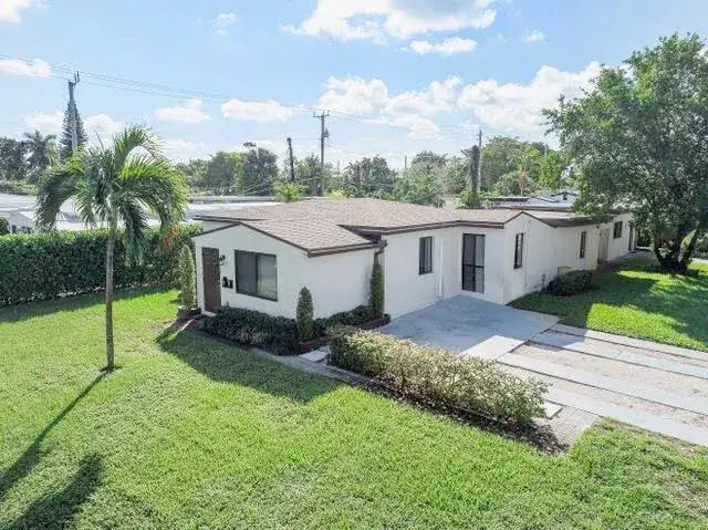 3 bedroom 2 bath Residential Lease for rent at 342 SW 22nd Street, Fort Lauderdale FL 33315