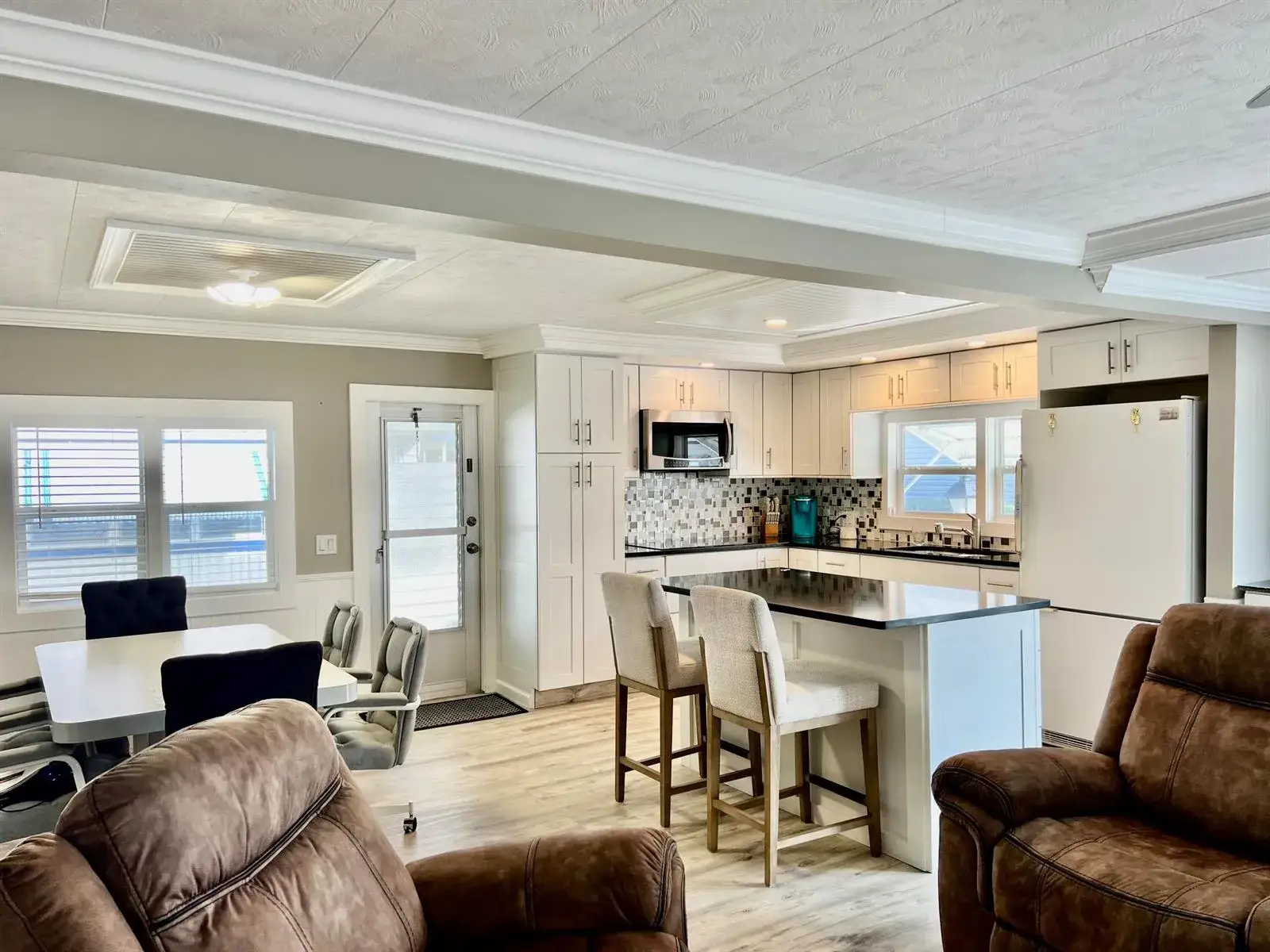 2 bedroom 2 bath Residential for sale at 1554 S 33rd Road, Hollywood FL 33021