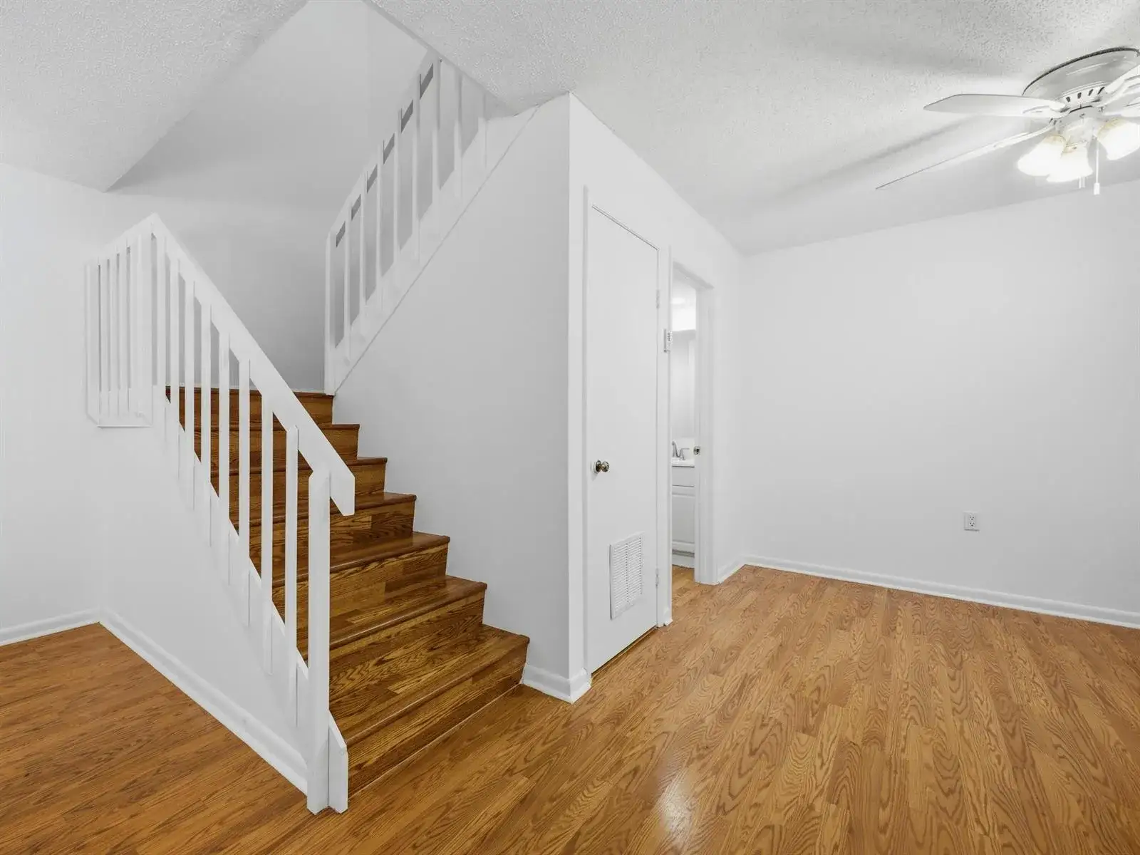 3 bedroom 2 bath Residential for sale at 2213 22nd Lane, Palm Beach Gardens FL 33418