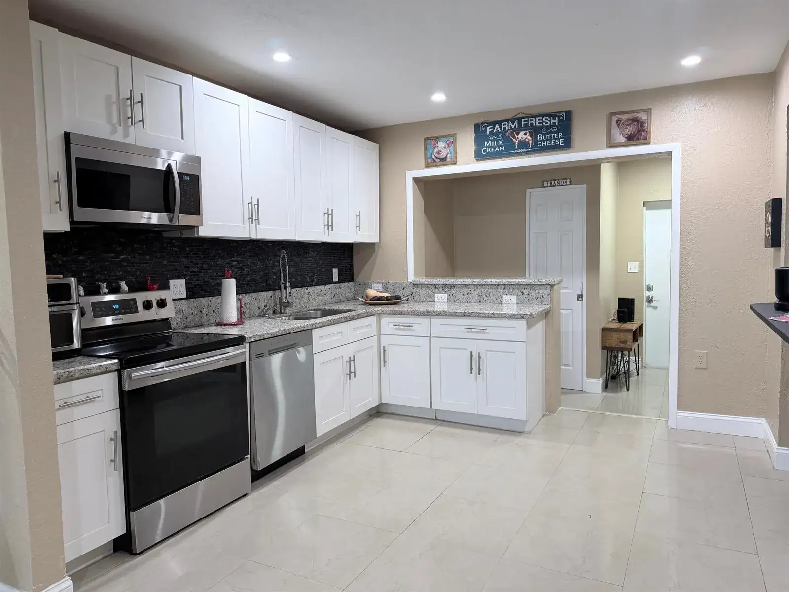 3 bedroom 2 bath Residential for sale at 2000 SW 95th Terrace, Miramar FL 33025