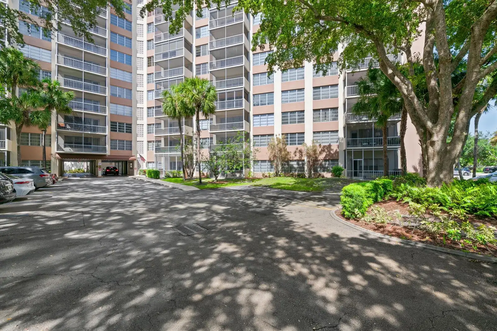 2 bedroom 2 bath Residential for sale at 10777 W Sample # 207, Coral Springs FL 33065