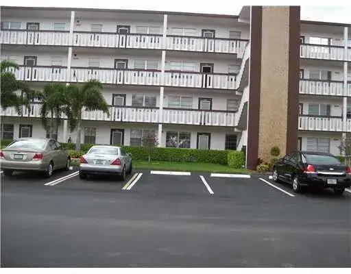 2 bedroom 1 bath Residential for sale at 2036 Cornwall B # 2036, Boca Raton FL 33434