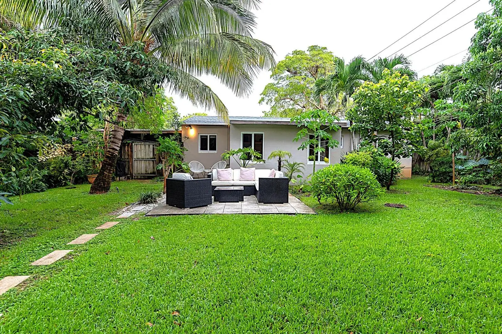 3 bedroom 2 bath Residential Lease for rent at 1401 NE 17th Way, Fort Lauderdale FL 33304