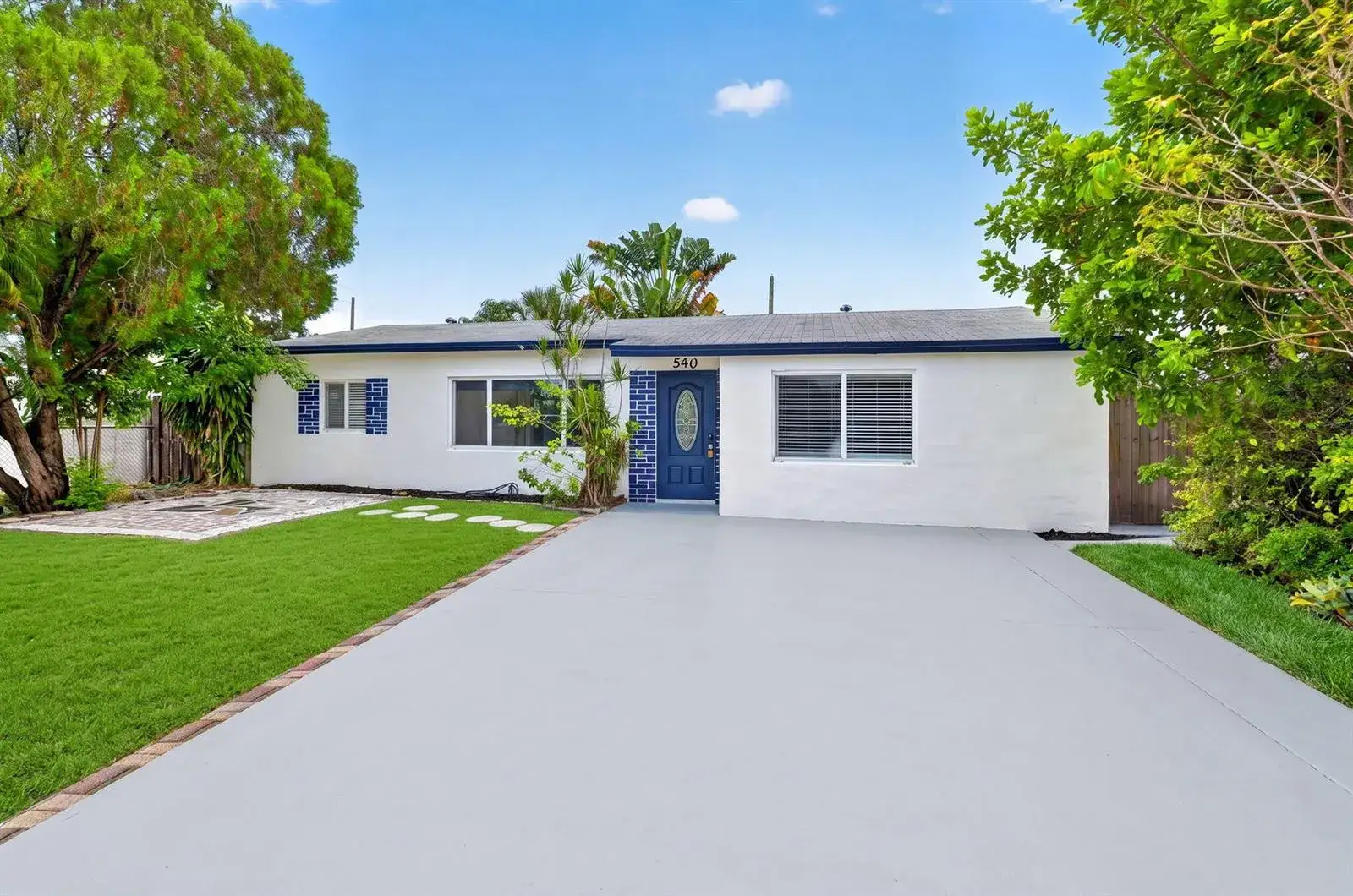 3 bedroom 2 bath Residential Lease for rent at 540 NE 61st Street, Oakland Park FL 33334