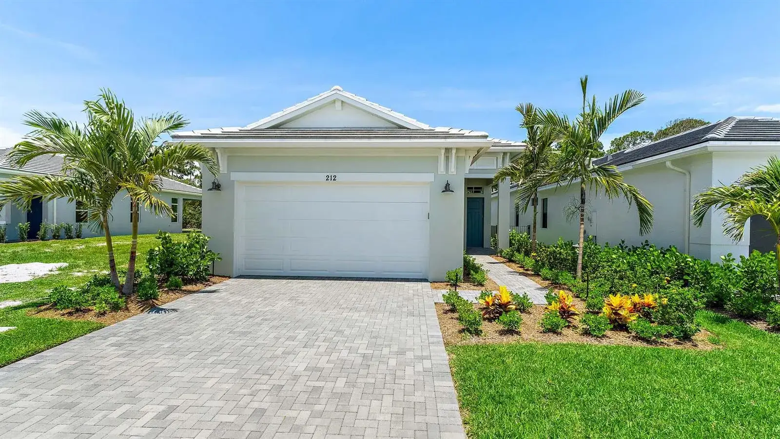 3 bedroom 2 bath Residential for sale at 212 SE Via Sangro, FL 34952