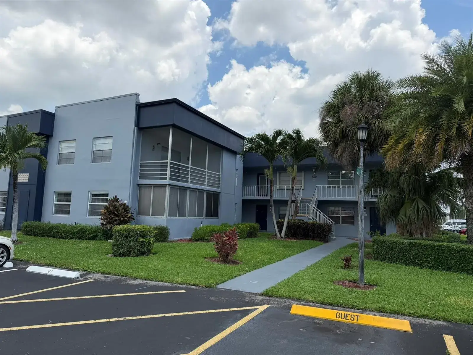 2 bedroom 2 bath Residential Lease for rent at 119 Burgundy C, Delray Beach FL 33484