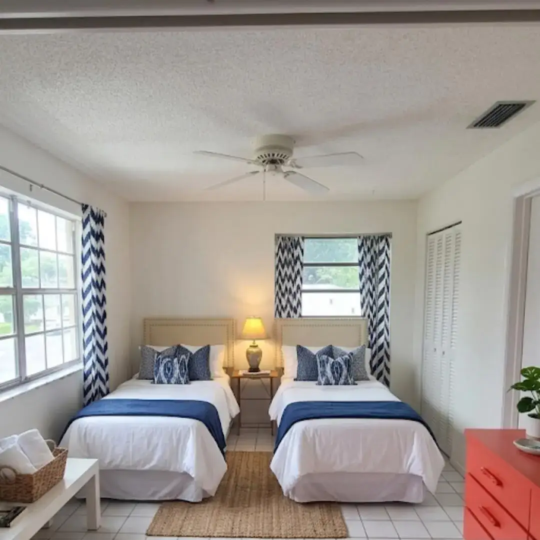 2 bedroom 2 bath Residential Lease for rent at 13746 Via Flora, Delray Beach FL 33484