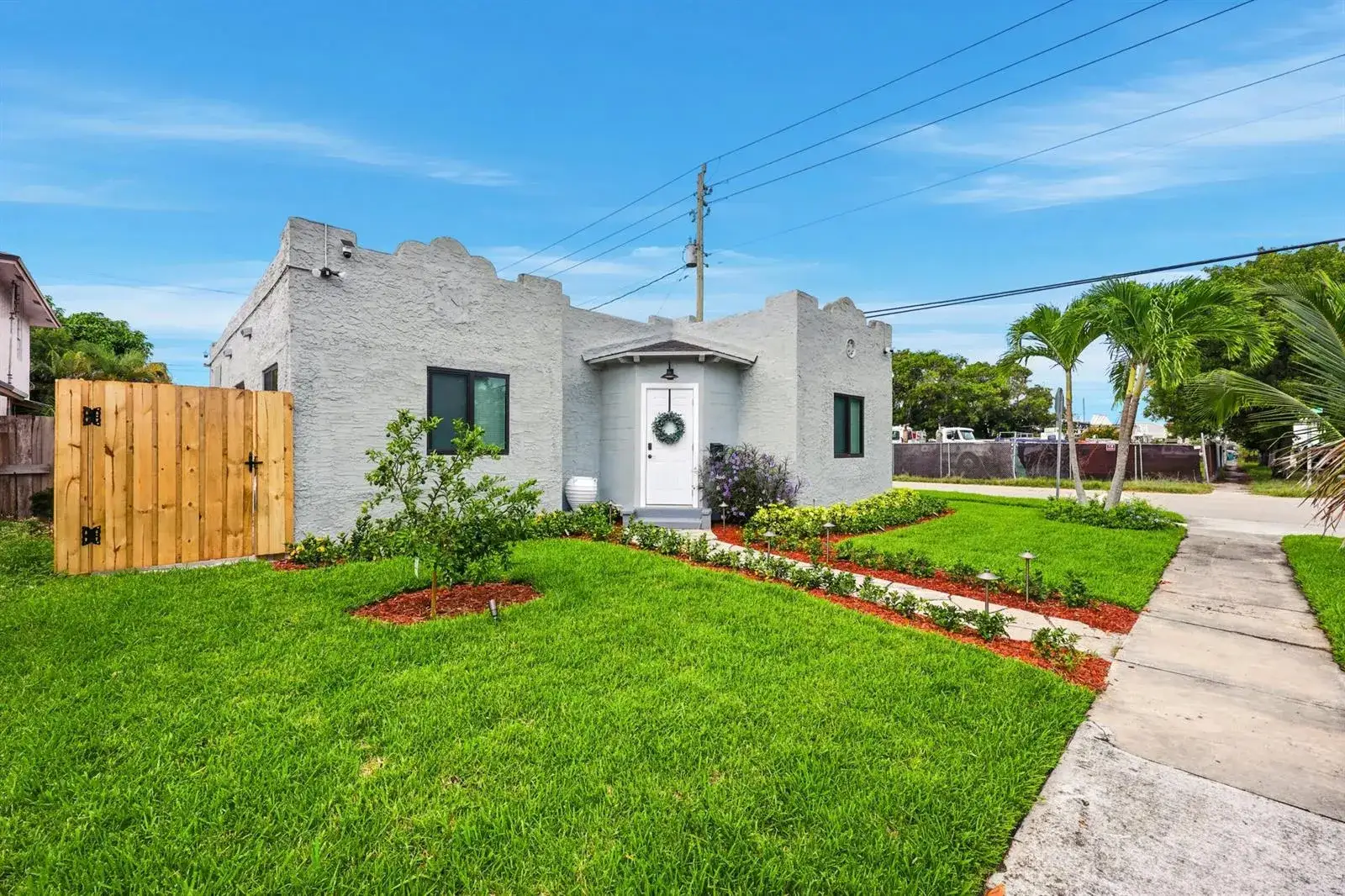 3 bedroom 2 bath Residential for sale at 424 Putnam Road, West Palm Beach FL 33405