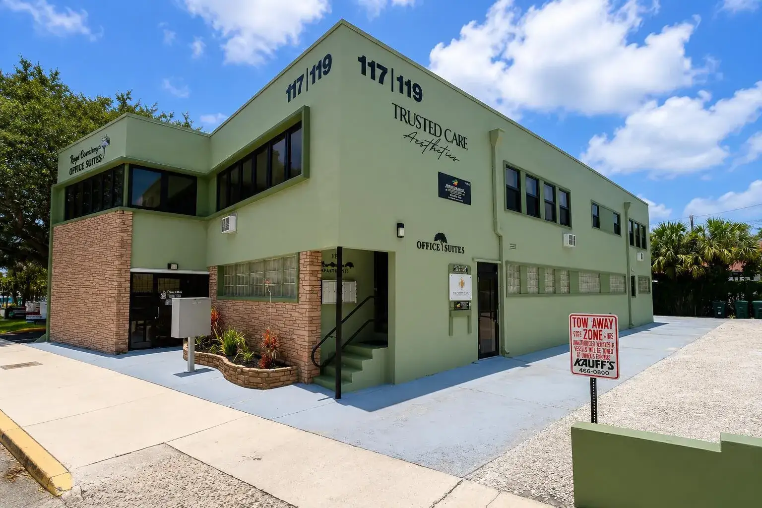Commercial Sale for sale at 117 N 5th Street, Fort Pierce FL 34950