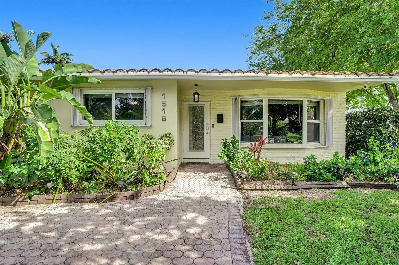4 bedroom 2 bath Residential for sale at 1516 Scott Street, Hollywood FL 33020