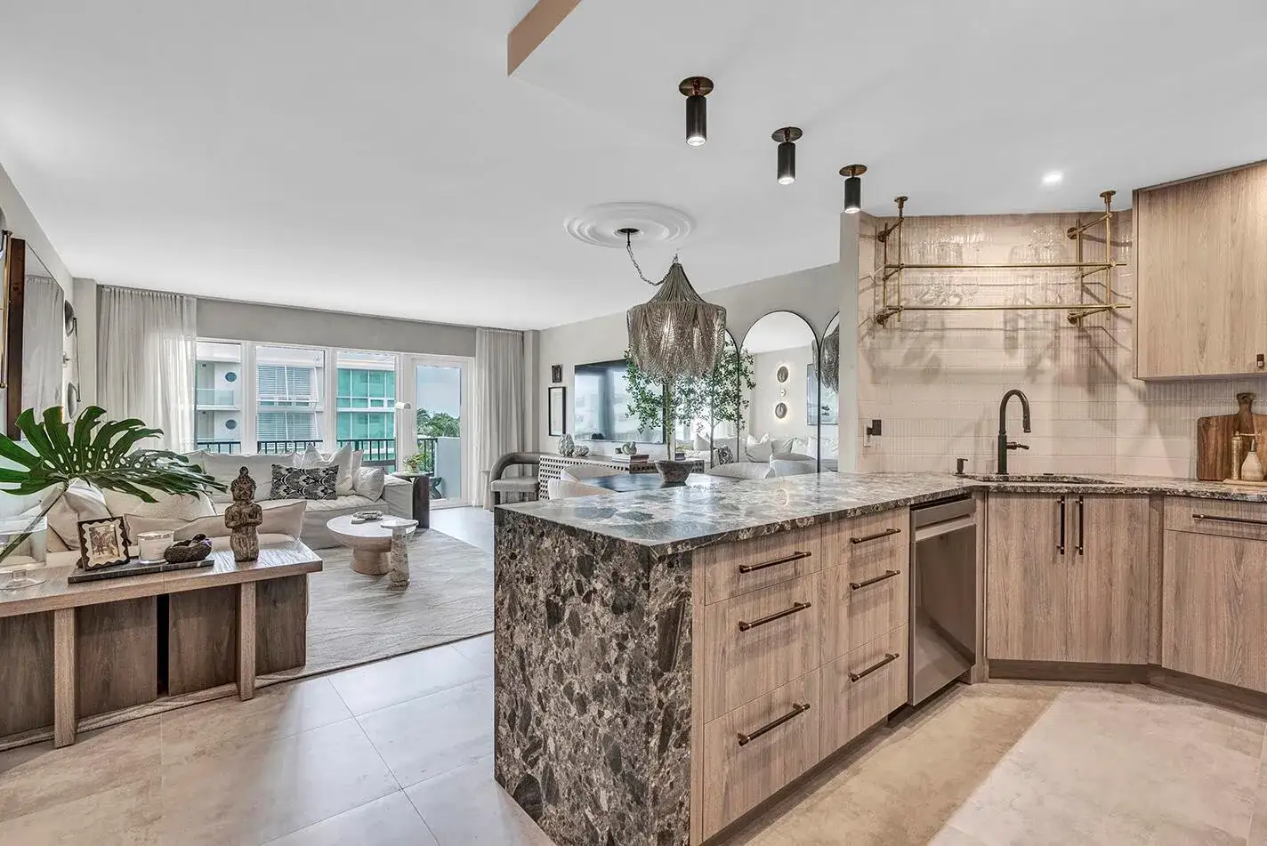 2 bedroom 2 bath Residential for sale at 340 Sunset Drive # 505, Fort Lauderdale FL 33301