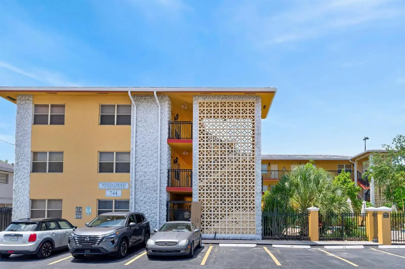 2 bedroom 2 bath Residential for sale at 744 NE 14th Avenue # 21, Fort Lauderdale FL 33304