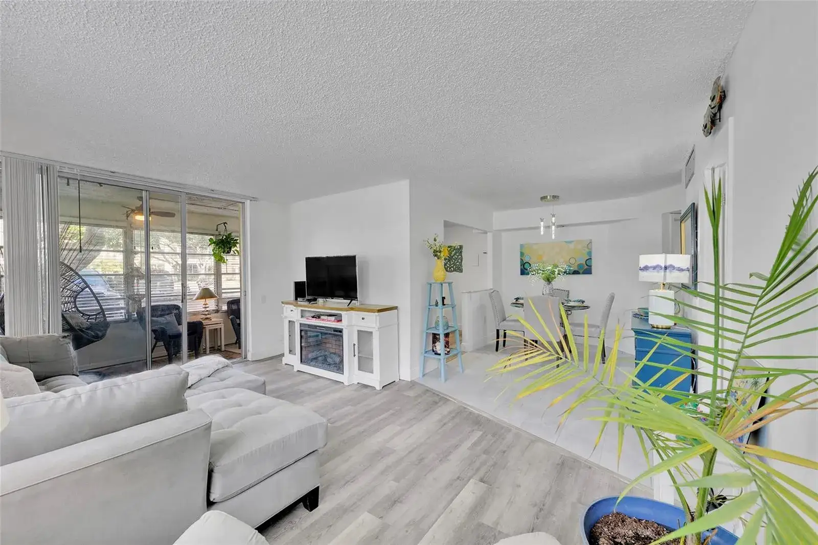 2 bedroom 2 bath Residential for sale at 9090 Lime Bay Boulevard # 112, Tamarac FL 33321