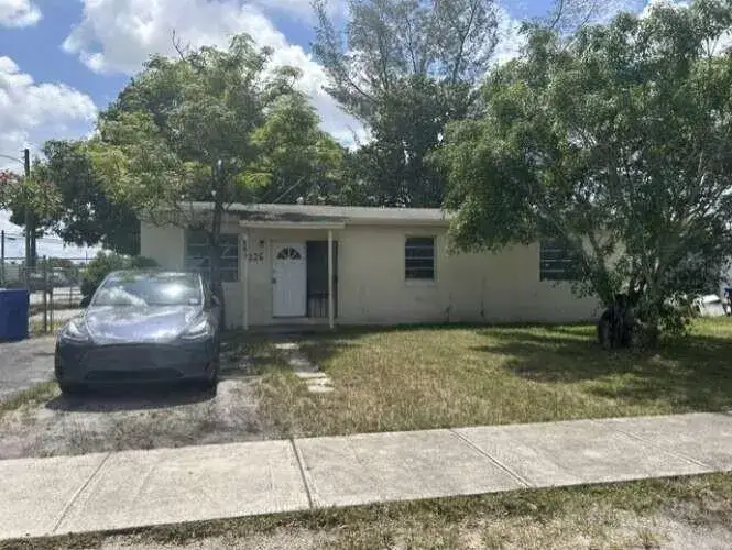 6 bedroom 3 bath Residential for sale at 1226 NW 23rd Terrace, Fort Lauderdale FL 33311