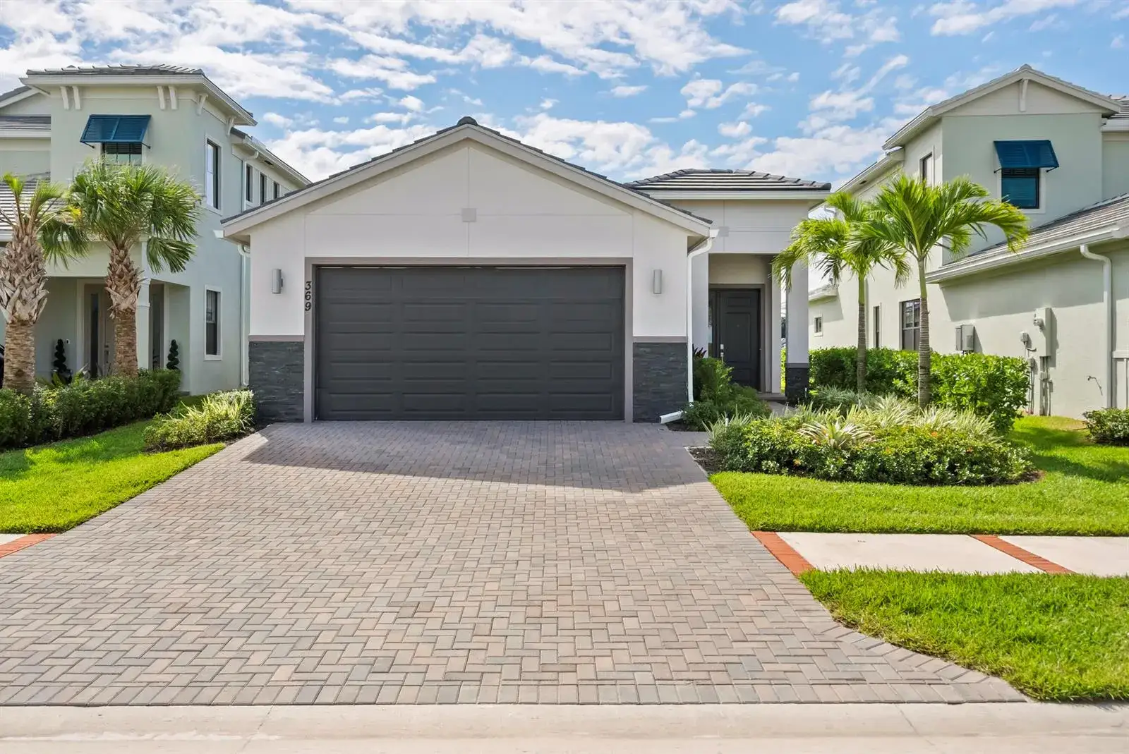 3 bedroom 2 bath Residential for sale at 369 SE Fascino Circle, Port St. Lucie FL 34984