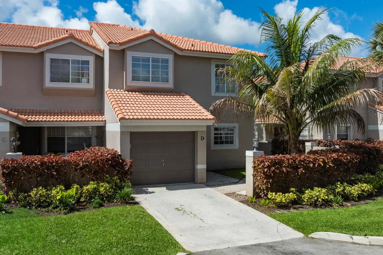 3 bedroom 2 bath Residential Lease for rent at 20970 Via Oleander # D, Boca Raton FL 33428