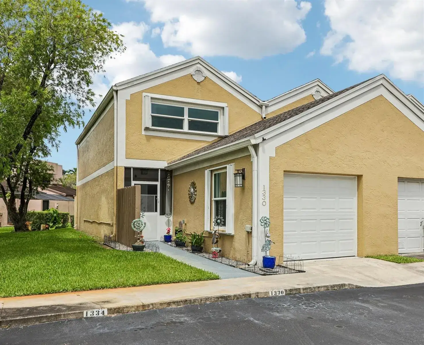 2 bedroom 2 bath Residential for sale at 1330 NW 123rd Avenue, Pembroke Pines FL 33026