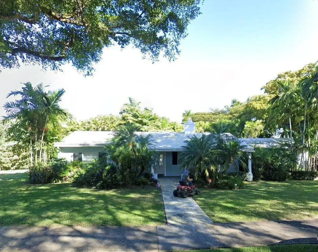 4 bedroom 4 bath Residential for sale at 3218 Alhambra Circle, Coral Gables FL 33134