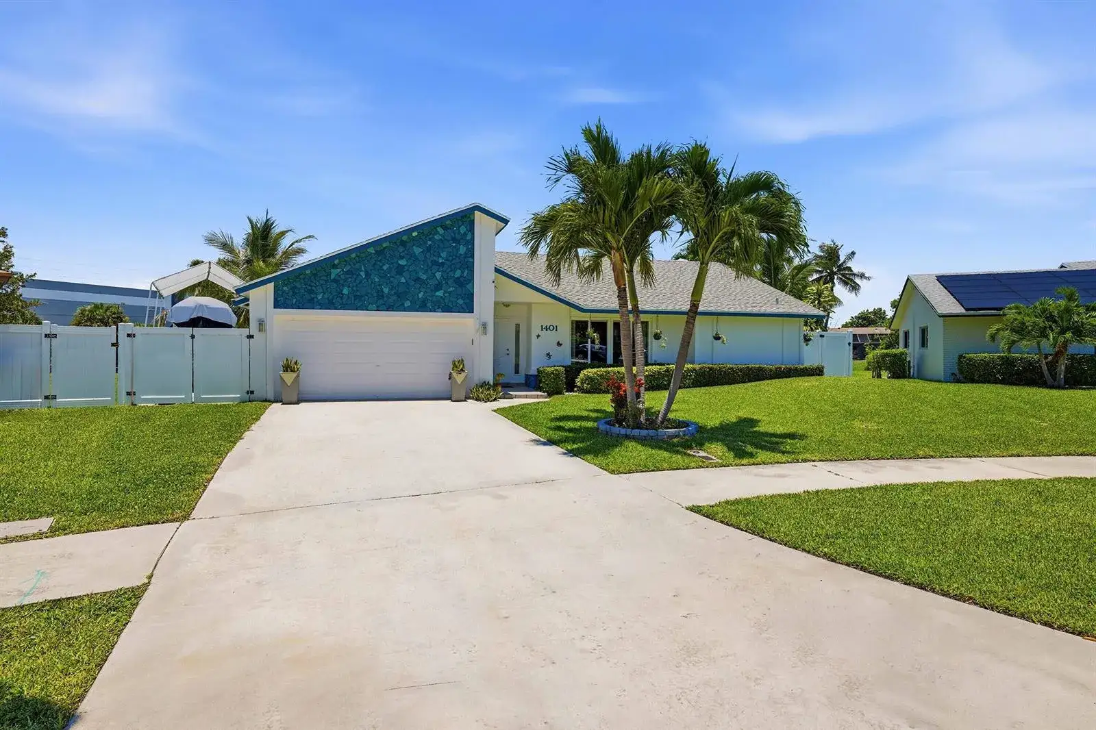 3 bedroom 2 bath Residential for sale at 1401 SW 28th Terrace, Deerfield Beach FL 33442