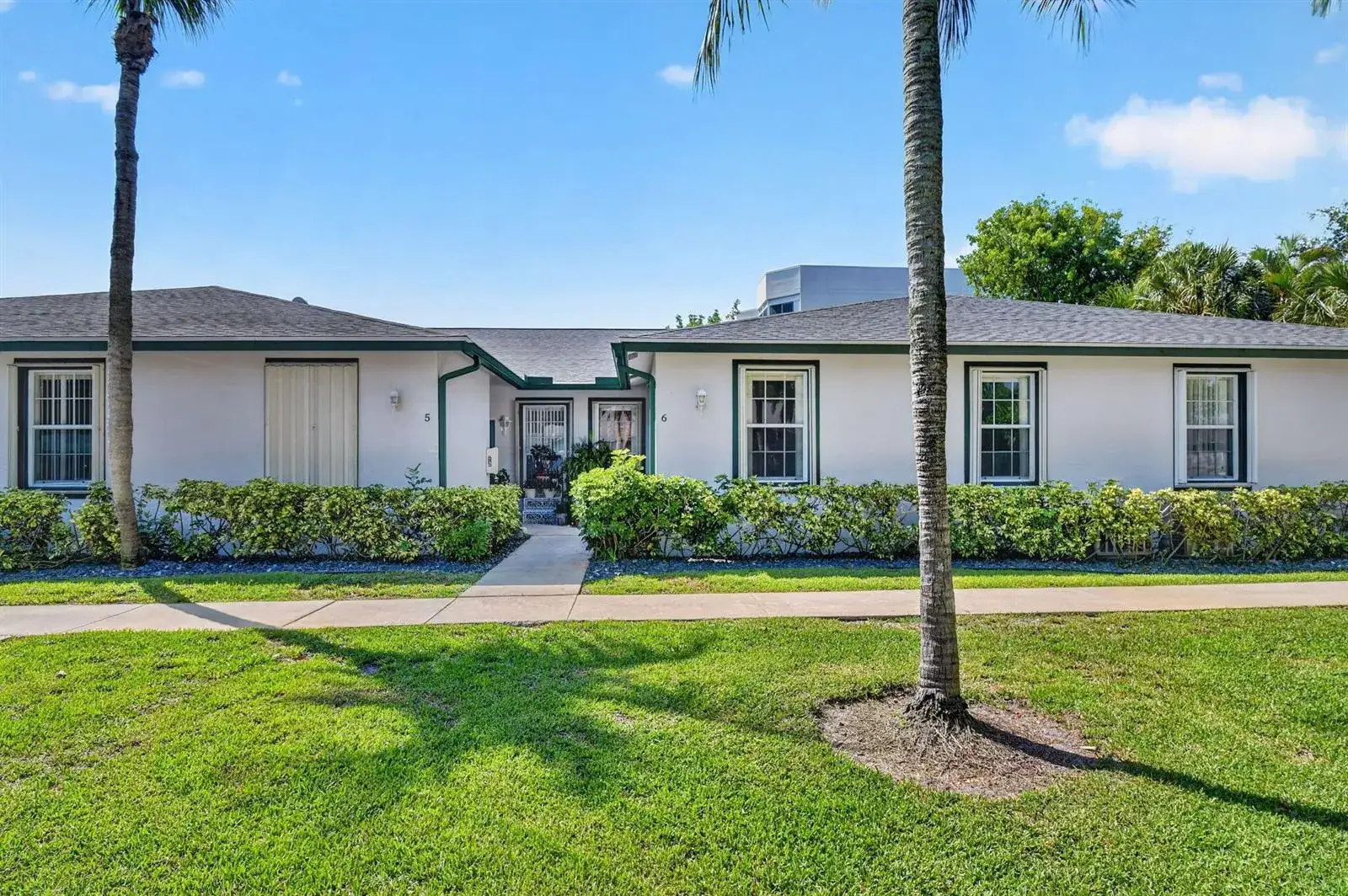 3 bedroom 2 bath Residential for sale at 3162 Via Poinciana # 6, Lake Worth FL 33467