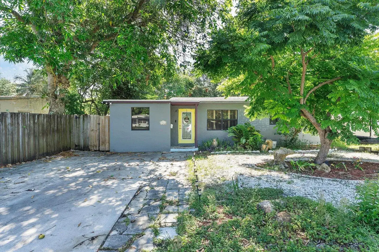 2 bedroom 2 bath Residential for sale at 1326 SW 23rd Avenue, Fort Lauderdale FL 33312
