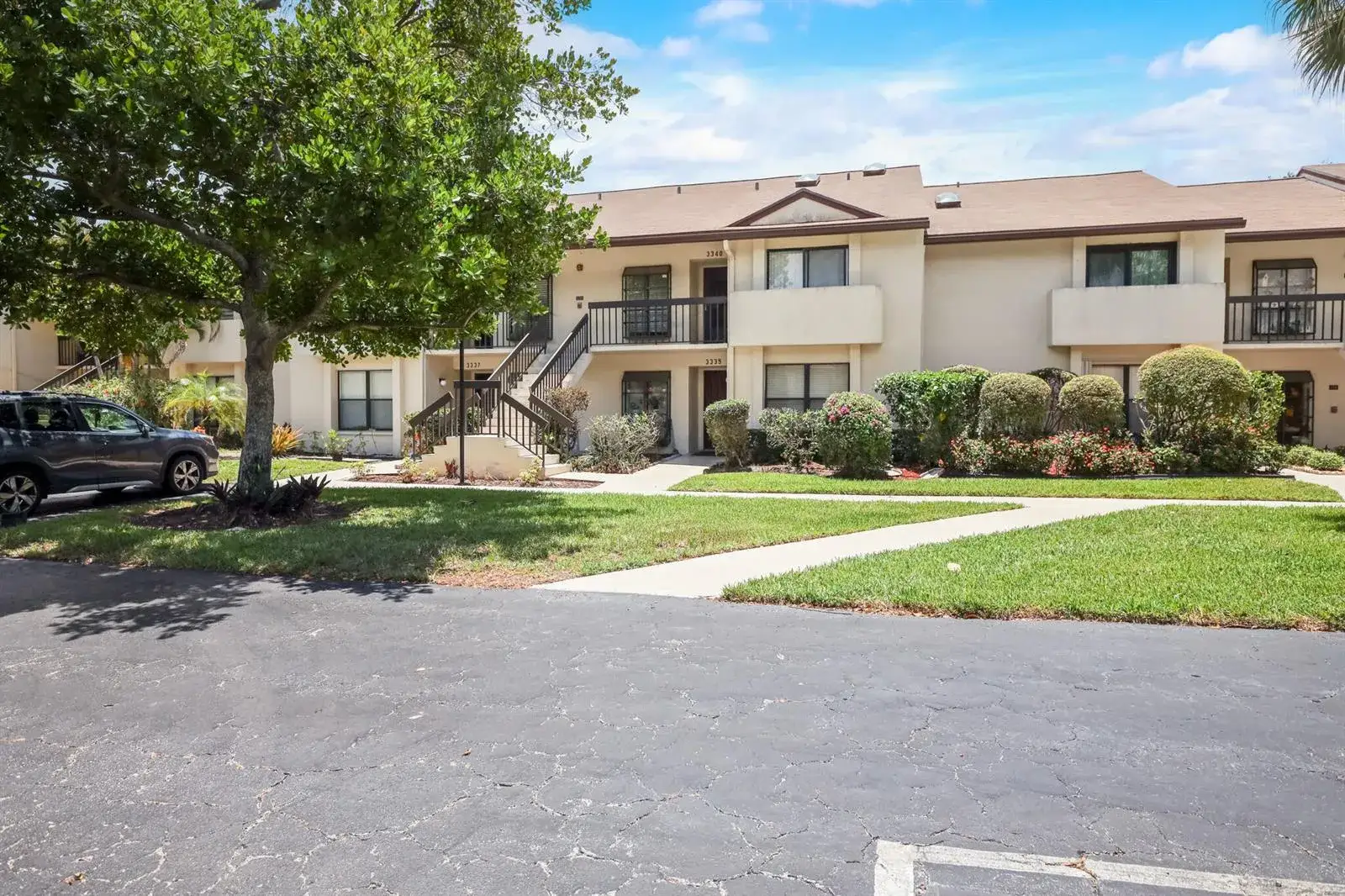 2 bedroom 2 bath Residential for sale at 3340 Lucerne Park Drive, FL 33467