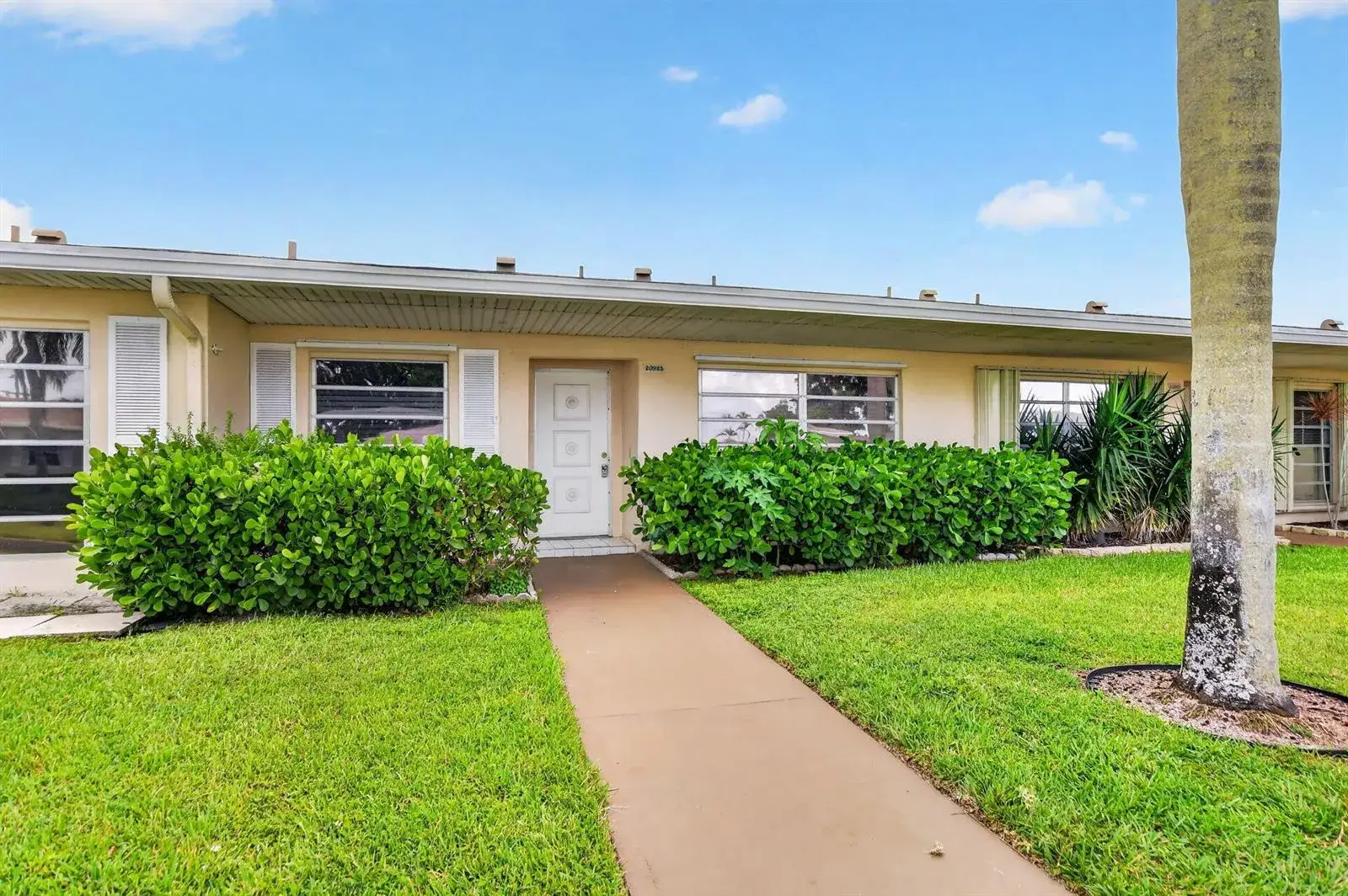 2 bedroom 1 bath Residential for sale at 20923 Sedgewick Drive # 386, Boca Raton FL 33433