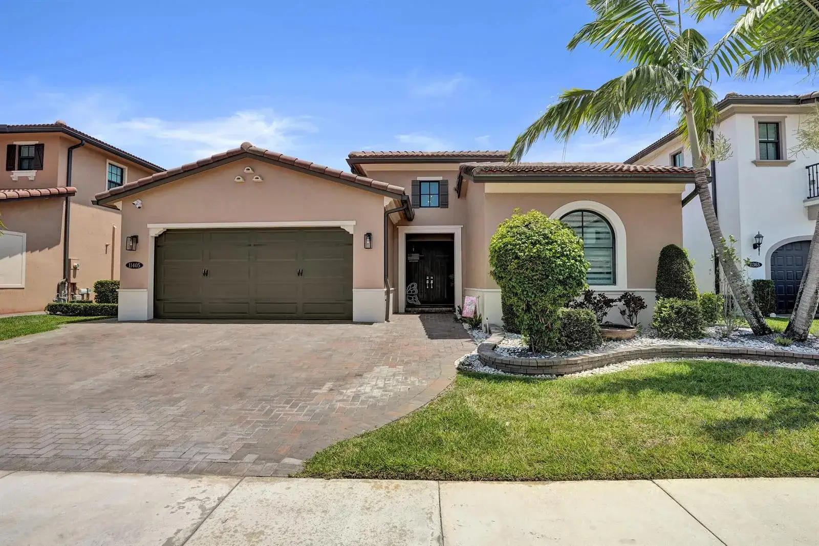 3 bedroom 2 bath Residential for sale at 11405 Solstice Circle, Parkland FL 33076