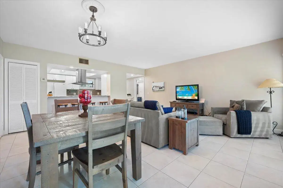 1 bedroom 1 bath Residential Lease for rent at 13334 Polo Club Road # 226, Wellington FL 33414
