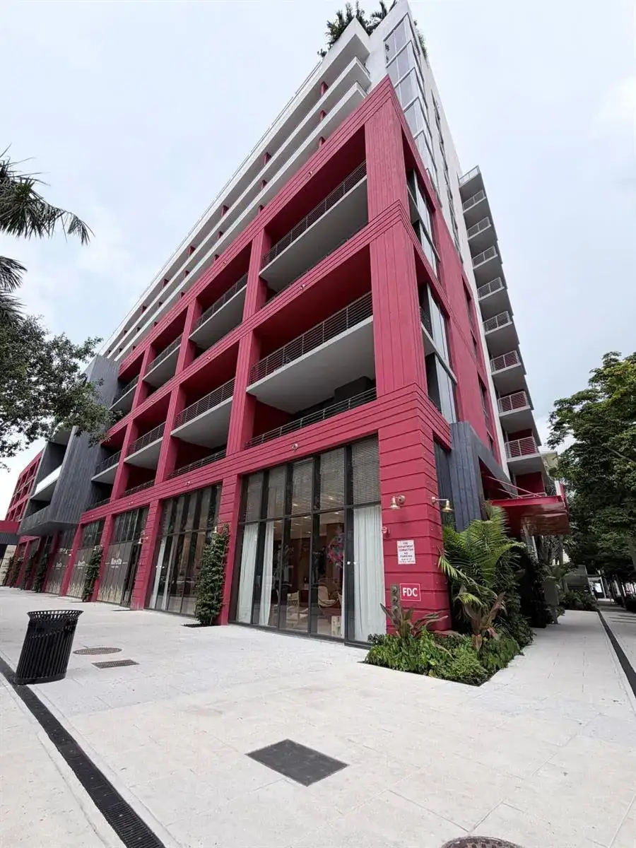 1 bath Residential Lease for rent at 90 NE 32nd Street NE # 525, Miami FL 33137
